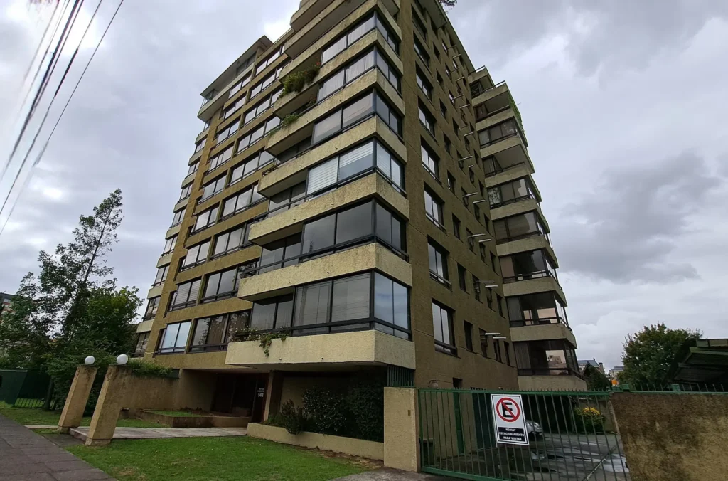 Vista general del edificio, departamento en venta Hochstetter 543. Temuco